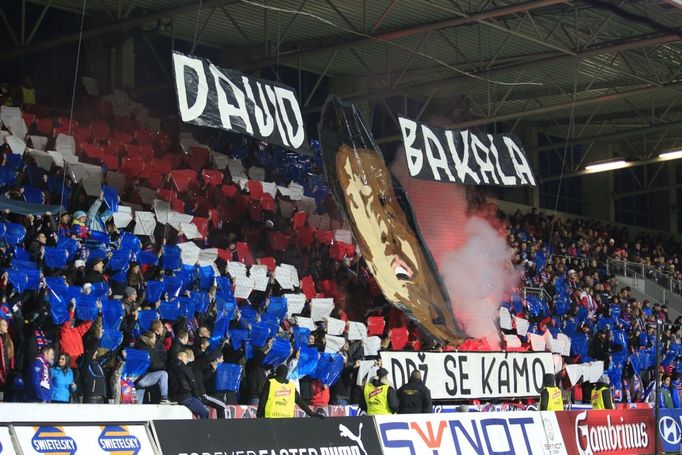 Plzeň-M.Boleslav: fanoušci Plzně - transparent