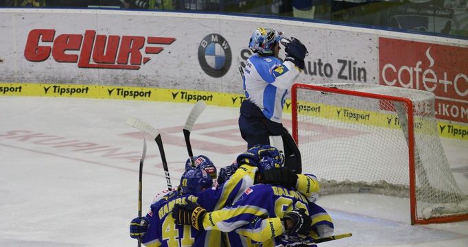 Hokej, Zlín - Plzeň: Jaroslav Balaštík - gól na 1:1