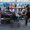 Romští uprchlíci, ukrajinští uprchlíci, Hlavní nádraží, Organizace pro pomoc uprchlíkům