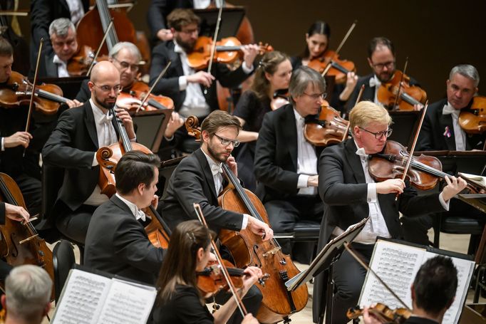 Snímek z úterního vystoupení České filharmonie v newyorské Carnegie Hall.