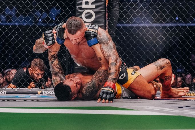 Oktagon 45: Karlos Vémola a Lucas Alsina.