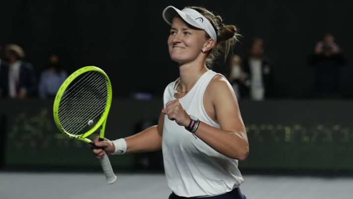 Krejčíková už zase vítězí, zvládla vstup do nové sezony. Tři její krajanky ale padly; Zdroj foto: Reuters