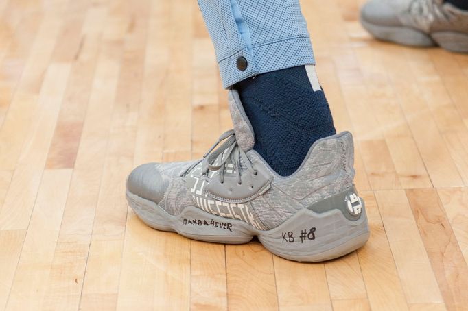 Jan 26, 2020; Memphis, Tennessee, USA; Memphis Grizzlies guard John Konchar (46) shoes in tribute of former Los Angeles Lakers player Kobe Bryant before the game against