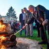 zeman vatra lány