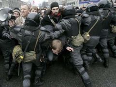 Opozice je v Rusku stále více marginalizována. Počátkem března proběhl v Petrohradě 