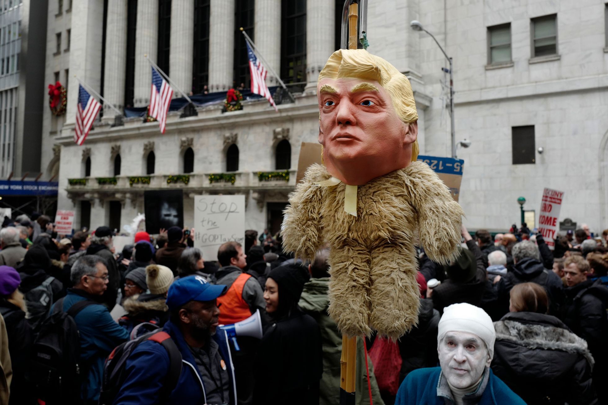 Trumpova daňová reforma vyvolala i protesty v New Yorku.