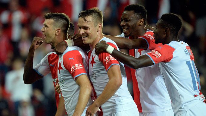 Slavia se raduje z branky v zápase s Baníkem Ostrava
