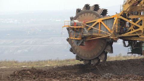 Vláda hájí zájmy těžařů, další uhlí z Bíliny vůbec není potřeba, kritizuje Koželouh