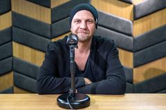 Lékař z pohotovosti se omluvil zpěvákovi z kapely O5 a Radeček