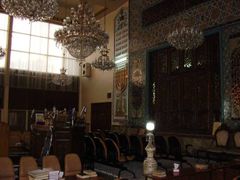 Vnitřek Jusufabadské synagogy.