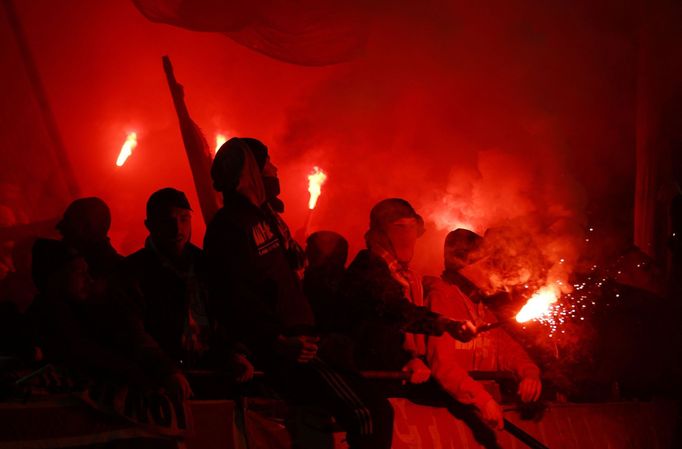 Bouřlivá atmosféra v zápase Leverkusen - Kolín