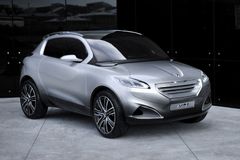 Peugeot chystá malý crossover, představí jej na podzim