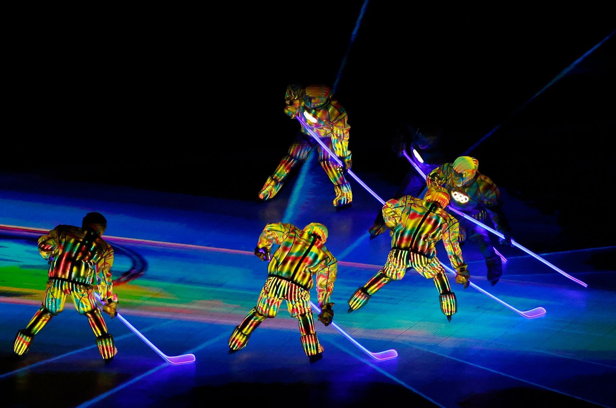 Slavnostní zahájení ZOH 2022 v Pekingu - účinkující jako hokejisté