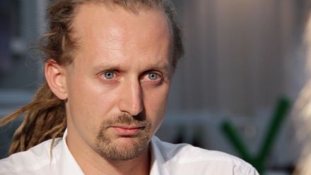 Lidi dělíme na zdravé a blázny, chybí plán prevence sebevražd, tvrdí Winkler