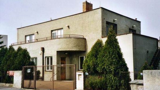 Pohled na vilu na pražském Barrandově, v níž žil Miloš Havel