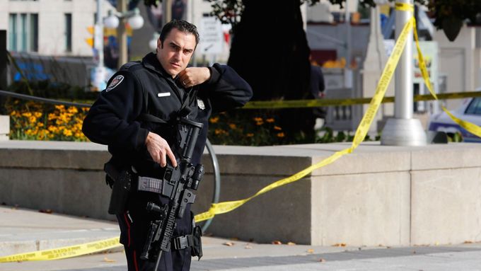 Kvůli střelci propukly v kanadské metropoli manévry.