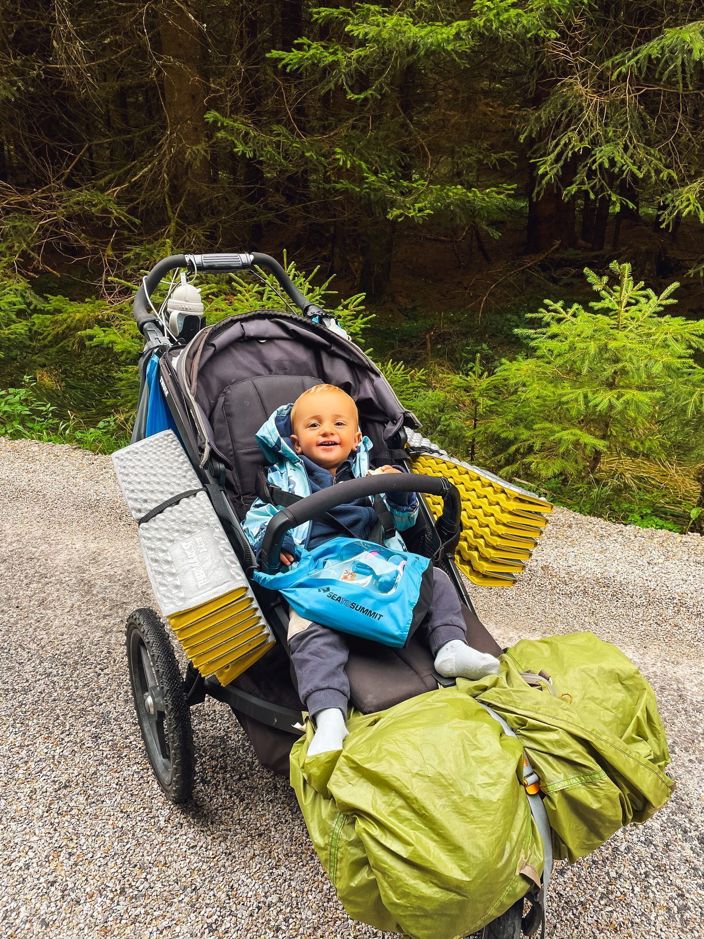 Hanka šla část Stezky Českem s malým synem v kočárku