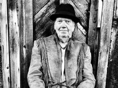Neil Young letos vyrazí na turné s kapelou Crazy Horse.