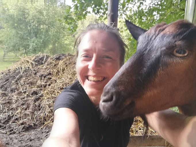 Kozy se jmenují podle konkrétních lidí. Například Bobina získala své jméno díky Jiřině Bohdalové a její roli ve Světácích.