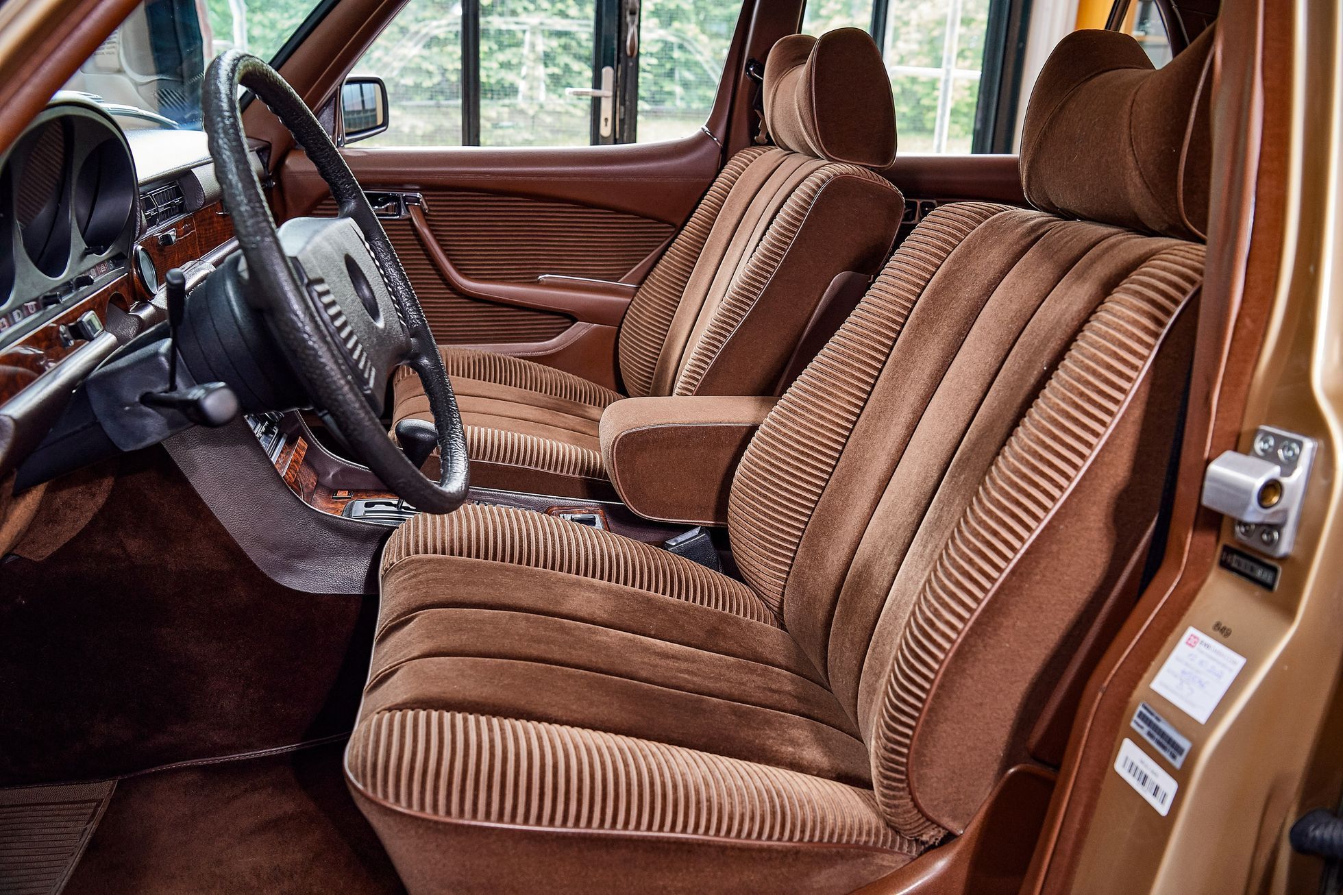 Mercedes-Benz 450 SEL 6.9 (W 116)