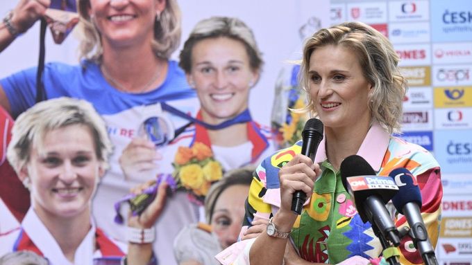 Barbora Špotáková oznámila ukončení kariéry