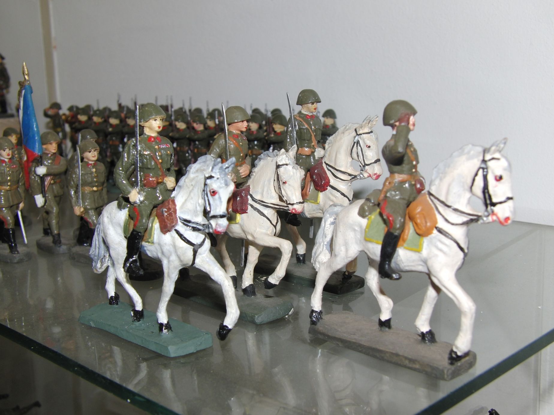 Vojáčci a modely vojenské techniky Lubora Šušlíka