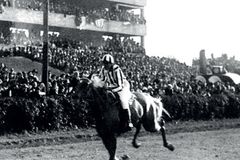 Žena, která se nehodila. A přesto přepsala historii Velké pardubické