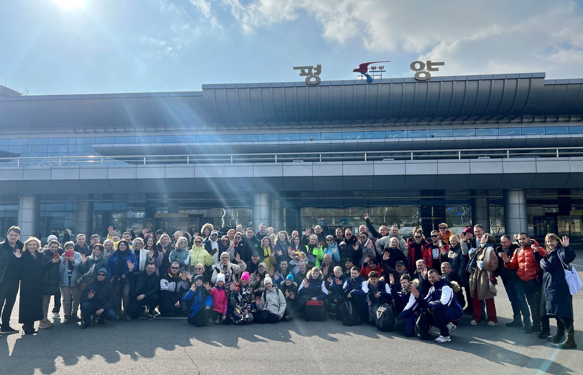 Ruští turisté na letišti v Pchjongjangu