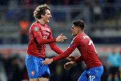 Česko - Kosovo 2:1. Fotbalisté zvládli otočit zápas a slaví postup na Euro