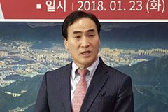 Novým šéfem Interpolu bude Jihokorejec Kim Čong-jang. Ruský uchazeč neprošel