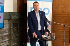 Rozhodnuto: Rajchlovo PRO půjde do voleb s SPD, Trikolorou a Svobodnými