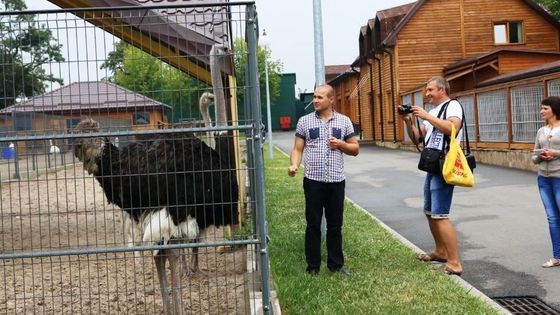 Obrazem: Z rezidence exprezidenta je oblíbený cíl Ukrajinců