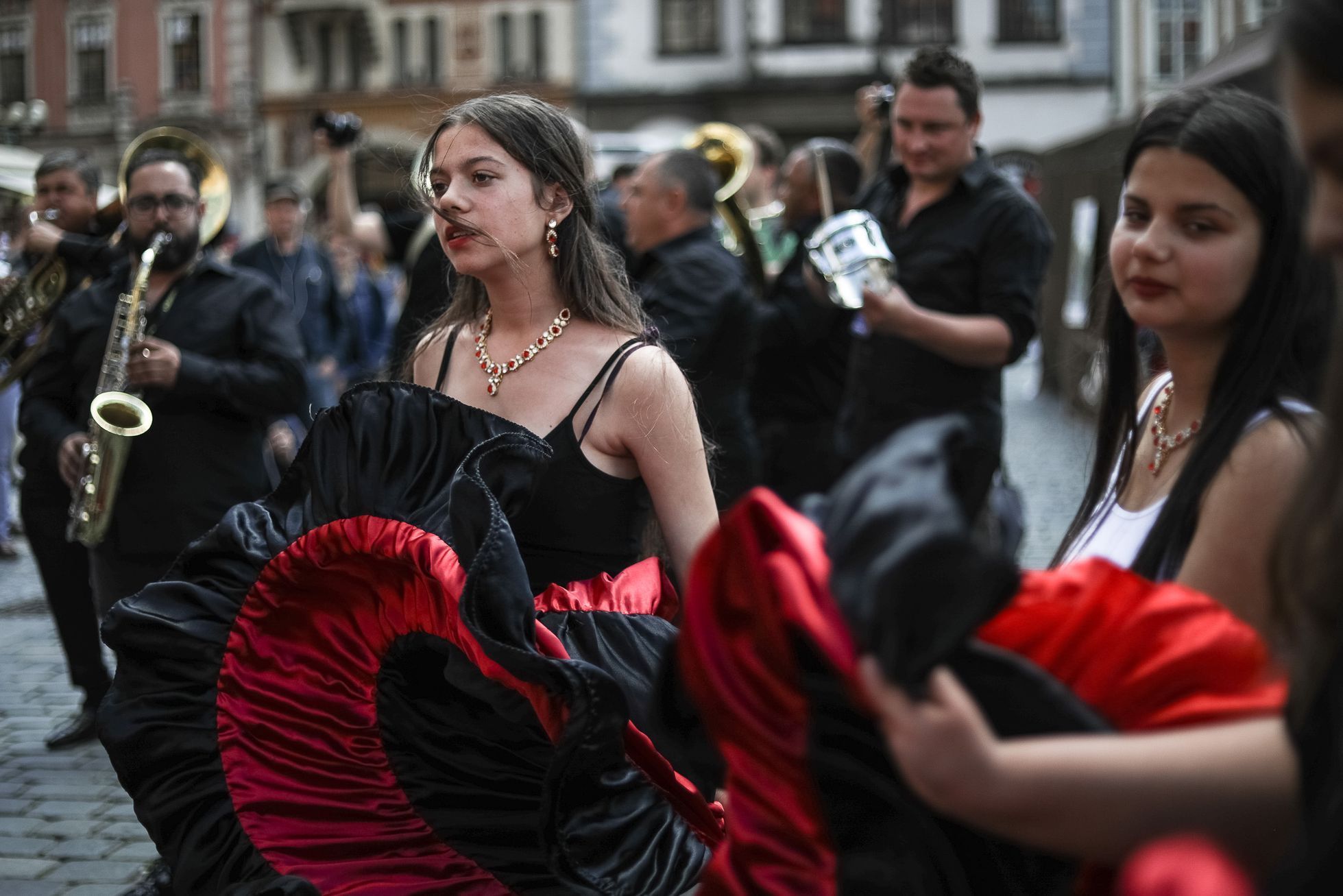 Romský festival Khamoro 2019 - průvod Prahou