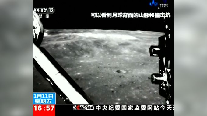 Takhle vypadá odvrácená strana Měsíce. Nové záběry z přístání čínské sondy