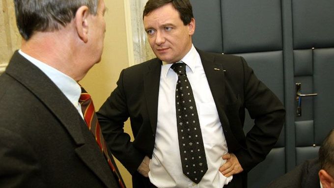 Ministr zdravotnictví David Rath na jednání vlády ve středu 4. ledna 2006.