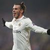Gareth Bale  slaví v zápase LM Plzeň - Real Madrid