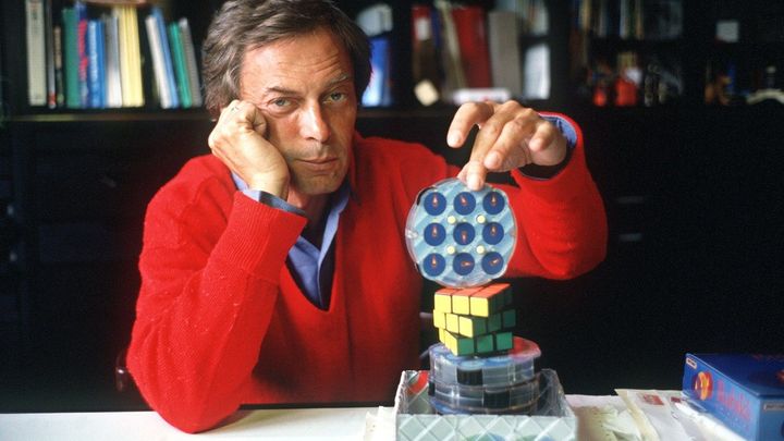 Rubik’s Cube? Acum este mai ușor pentru mulți să completeze formularul pentru impozitul imobiliar   