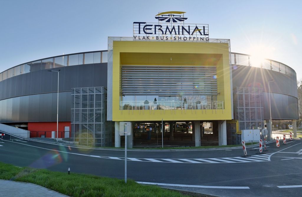 nominace zahraniční stavba roku Banská Bystrica dopravní terminál nákupní centrum obchodní