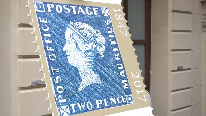 Česká pošta představila novou známku, nechala se inspirovat legendárním modrým Mauriciem