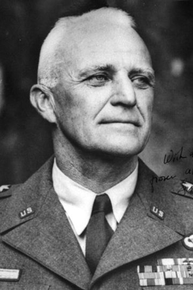 Generálporučík Joseph M. Swing, spolužák prezidenta Eisenhowera z West Pointu, byl pověřen vedením vojenské operace na reformu imigrační politiky USA.