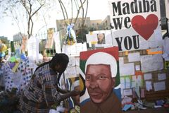 JAR se modlí za Mandelu, podle Zumy je mu "mnohem lépe"