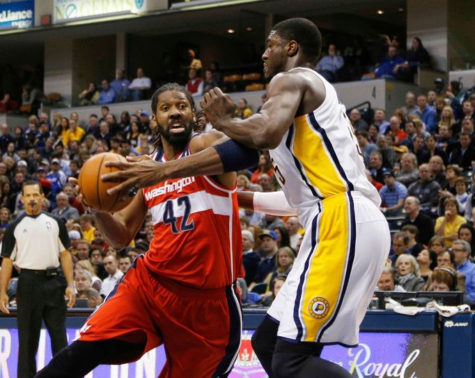 NBA: Indiana - Washington: Roy Hibbert - Nene (42)