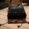 A World War II German Enigma cipher machine is on display at the 'Top Secret' Spy Museum in Oberhausen, July 10, 2013. The museum presents various objects, devices and gadgets used for spying or related to espionage. REUTERS/Ina Fassbender (GERMANY - Tags: SOCIETY ENTERTAINMENT) Published: Čec. 10, 2013, 3:20 odp.