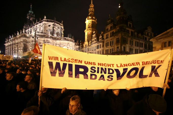 "My jsme národ." Demonstrace, kterou svolala německá Pegida.