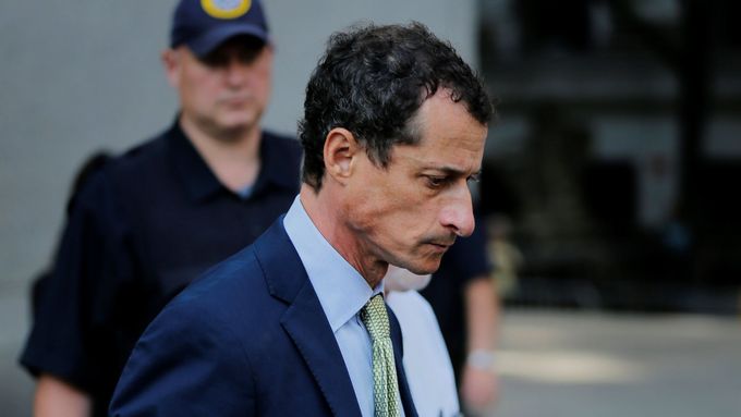 Anthony Weiner u soudu 25. září 2017.