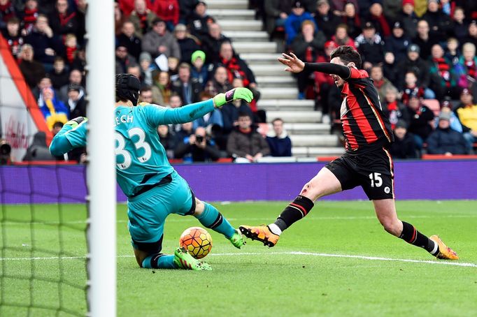 Bournemouth - Arsenal: Adam Smith - Petr Čech