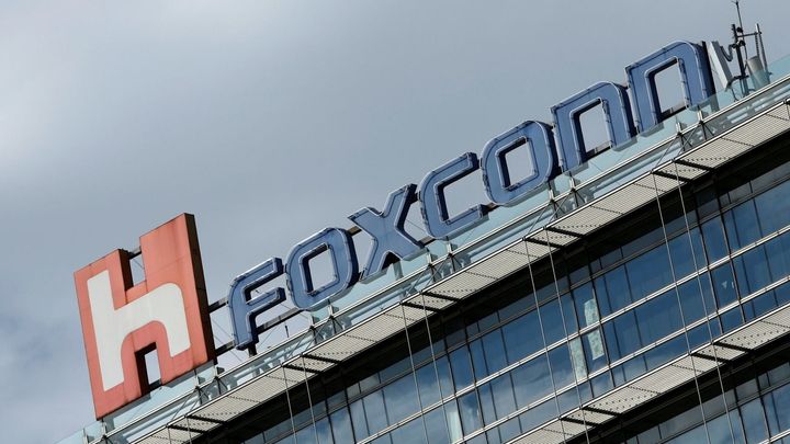 Pracovníci Foxconnu chtěli kvůli pandemii zavřít závod. Musíme pomáhat, reaguje firma