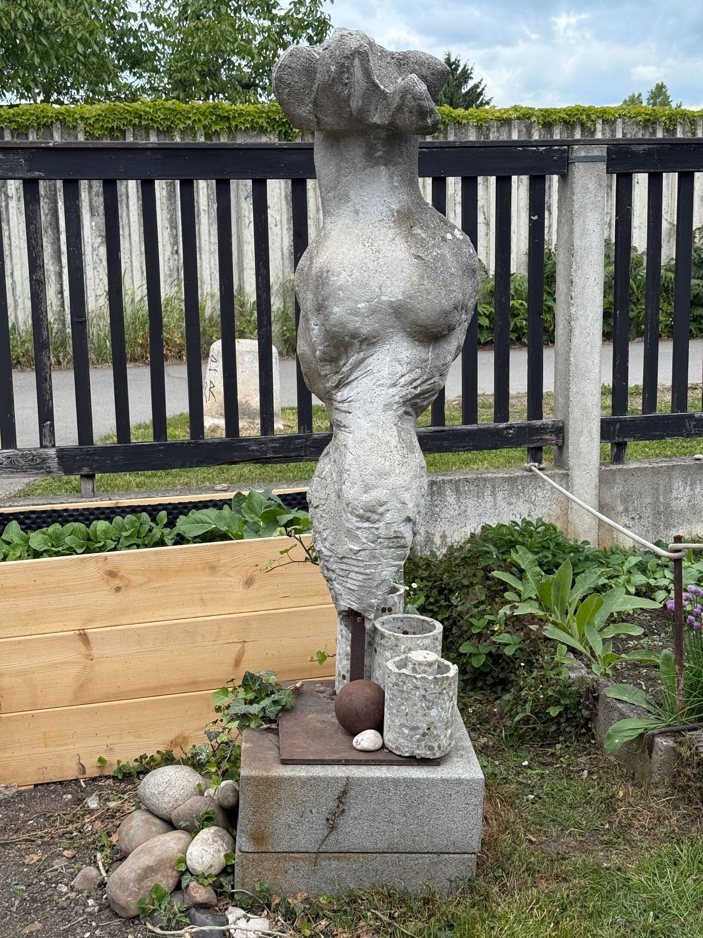 ateliér, sochy, Sochařský ateliér Jana Laudy, Olgoj Chorchoj