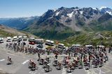 Na trati sedmnácté etapy čekaly cyklisty tři dlouhá stoupání. Nejvyšší přejížděný bod měl nadmořskou výšku 2640 m.n.m.