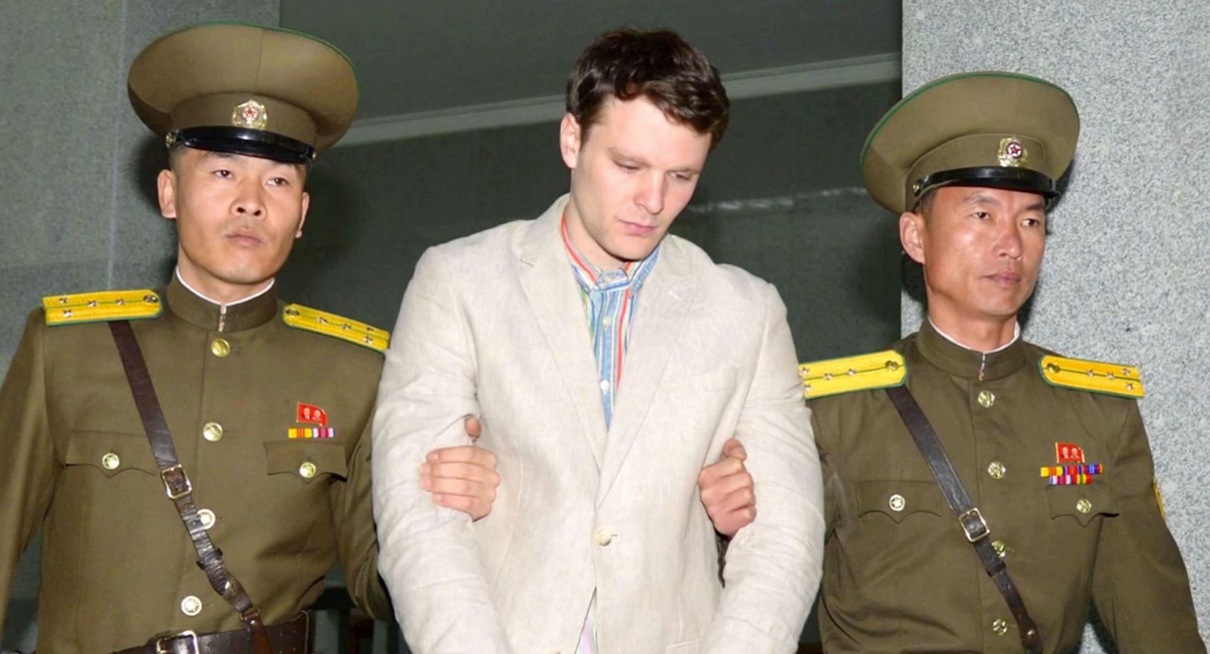 Otto Warmbier v severokorejském zajetí